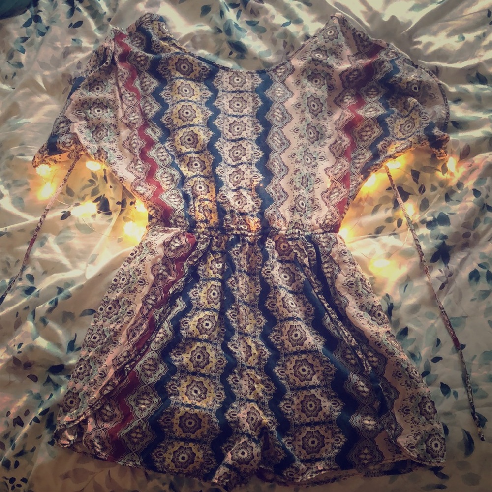 Romper!! Ties in the back!!